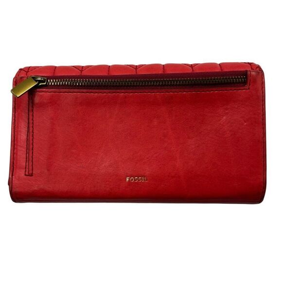 Fossil Logan Quilted Leather Flap Wallet in Cherry Red - Picture 3 of 10